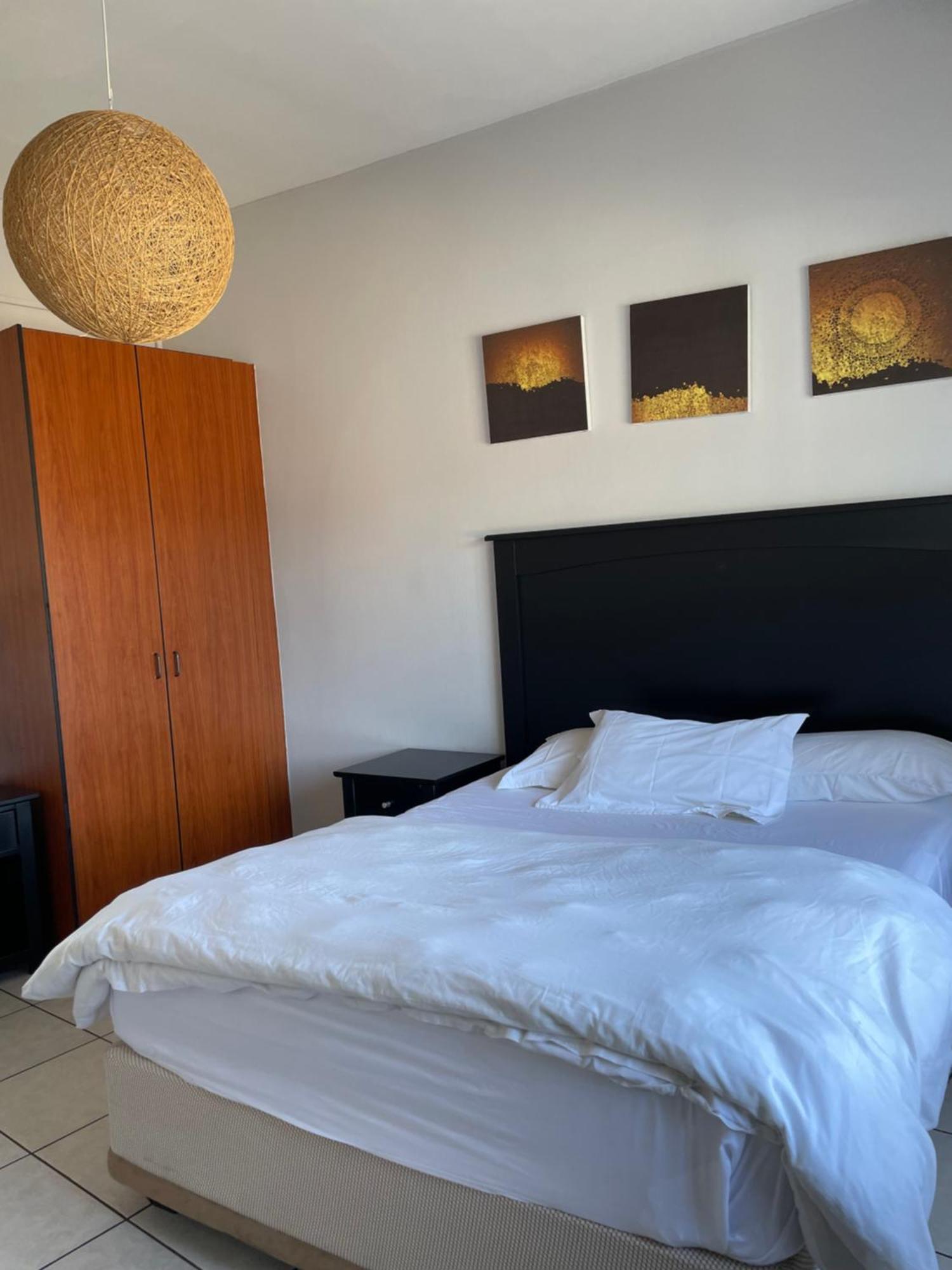 Stern Self Catering Apartments Windhoek Eksteriør billede